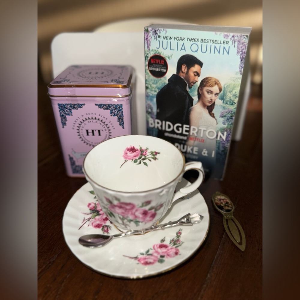 Bridgerton Tea Time Gift Set